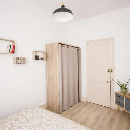 Apartment Le 62 - Spacieux T2 - Garage Gratuit, Jardin, Tram *