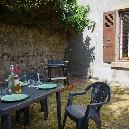 Le 62 - Spacieux T2 - Garage Gratuit, Jardin, Tram