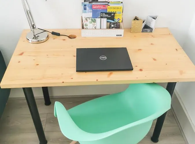 Apartman Le 62 - Spacieux T2 - Garage Gratuit, Jardin, Tram Grenoble