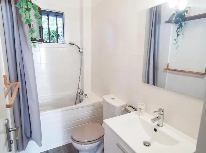 Apartman Le 62 - Spacieux T2 - Garage Gratuit, Jardin, Tram