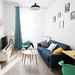 Le 62 - Spacieux T2 - Garage Gratuit, Jardin, Tram Grenoble