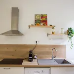 Le 62 - Spacieux T2 - Garage Gratuit, Jardin, Tram Apartment Grenoble